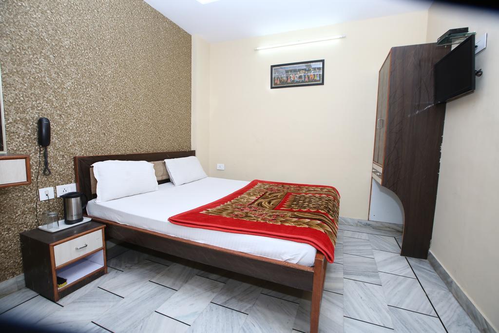 ג'איפור Oyo 15242 Hotel Rathi Palace מראה חיצוני תמונה